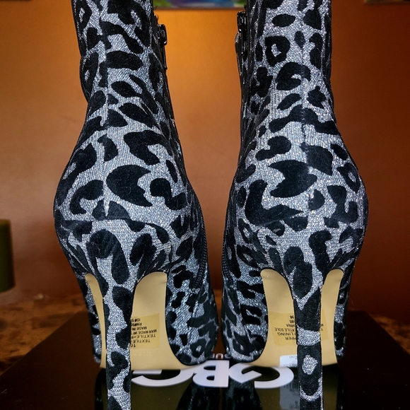 Express booties - Picture 3 of 5